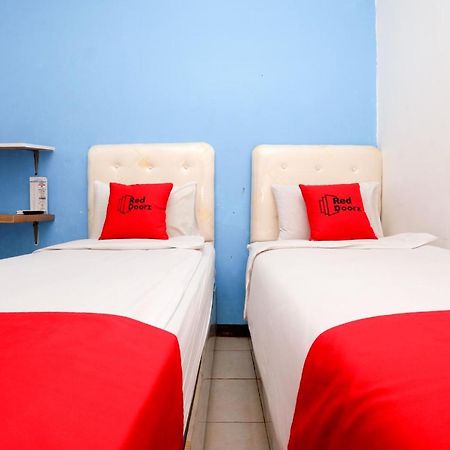 Hotel O Semarang Near Kota Lama Semarang Formerly Kamarkoe Residence Coo Property Экстерьер фото